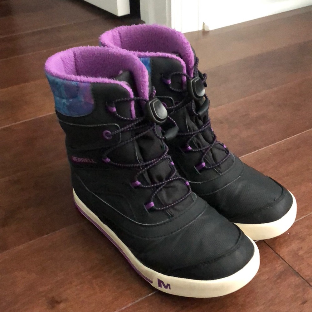 Merrell Girls size 3 Snow Boots